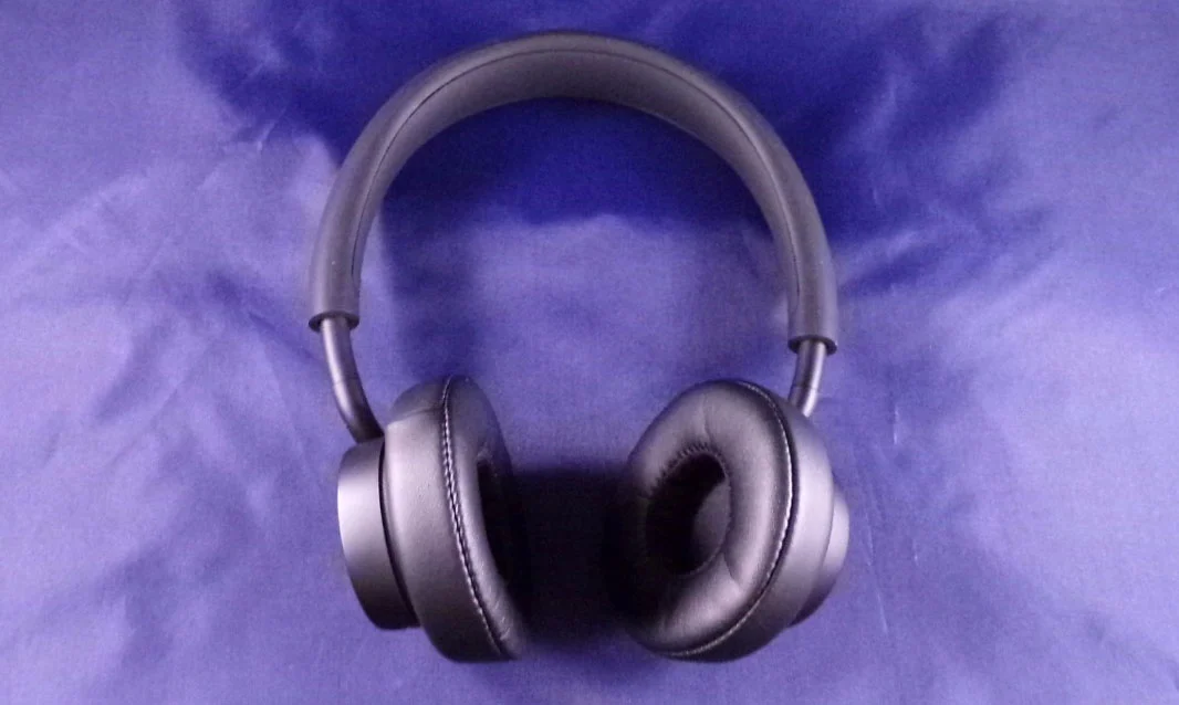 The u-Jay headphones have a stainless steel core