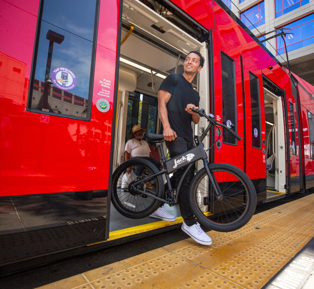 A fairly easy heft on and off public transport