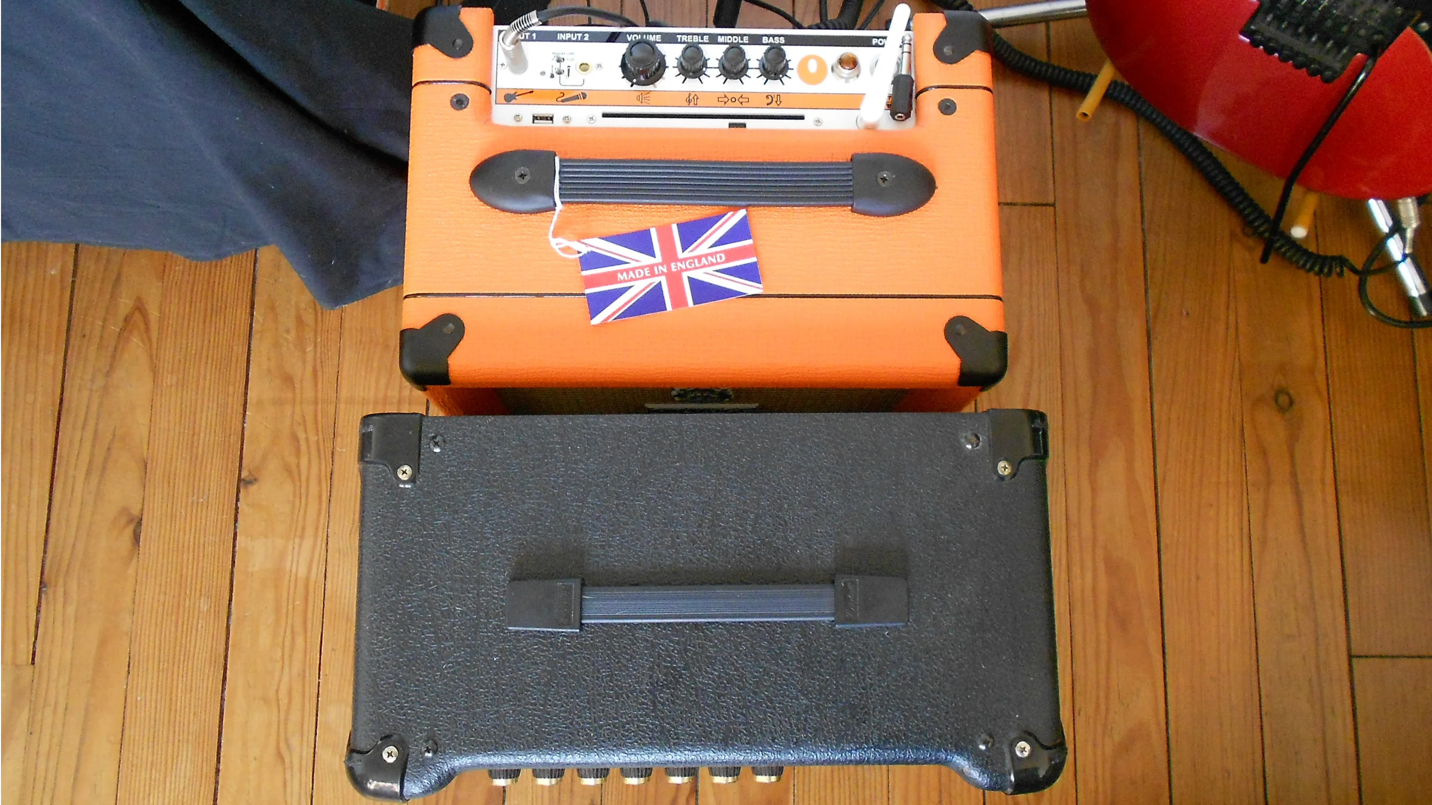 The OPC offers surprisingly volumous output from its stereo speakers when assisted by the onboard software, not enough to fill a concert hall without a little help from a PA system but enough to give my Marshall practice amp a run for its money