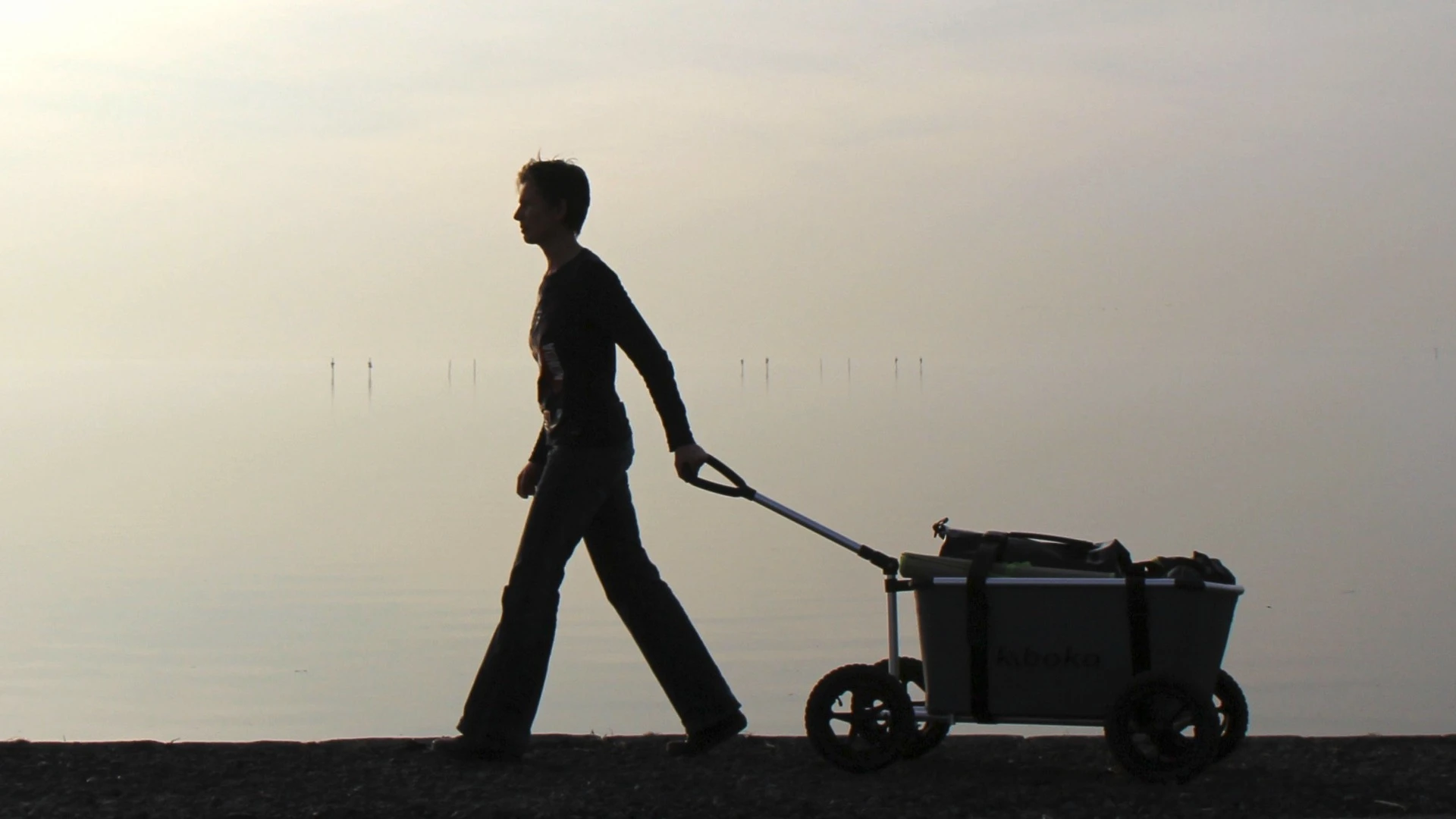 The Kyboka could be used for all kinds of activities - picnics, beach days, music festivals, farmers markets and more