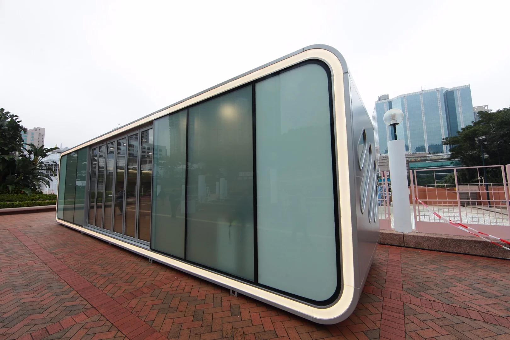 The Alpod has curved corners