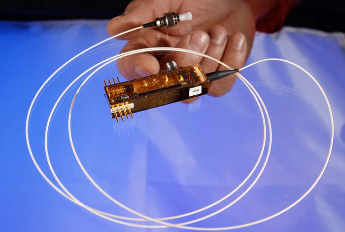 The new device incorporates quantum photon polarization to generate random numbers and create cryptographic keys.