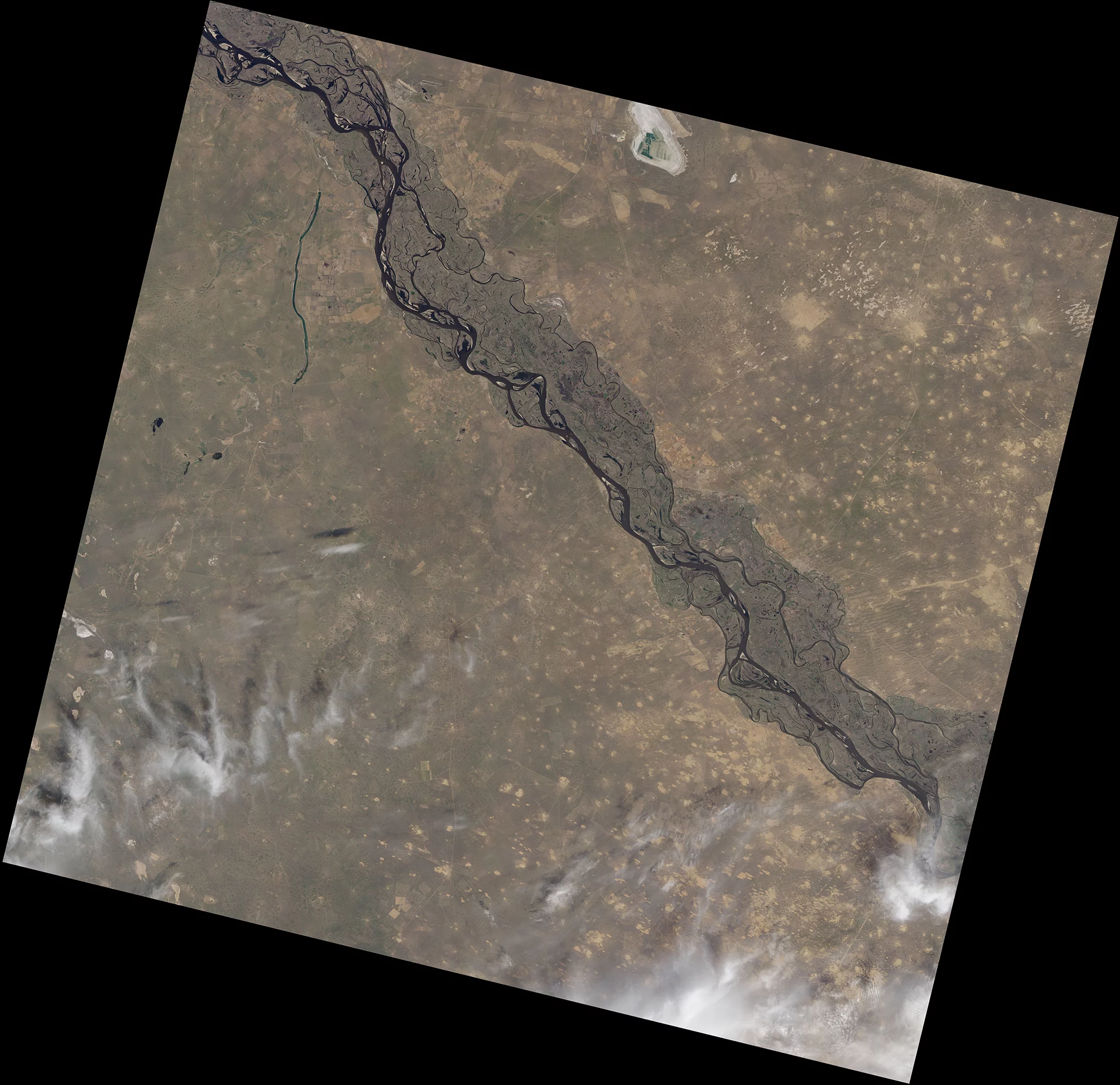 WRS 170-027 is centered at 47.5 S, 46.6 E (Photo: NASA)