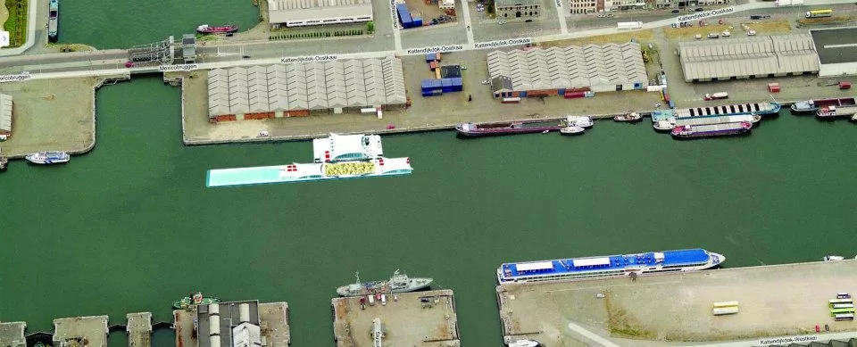 Because the Badboot is adapted from a 1960s ferry, it can be moved around the city as needed