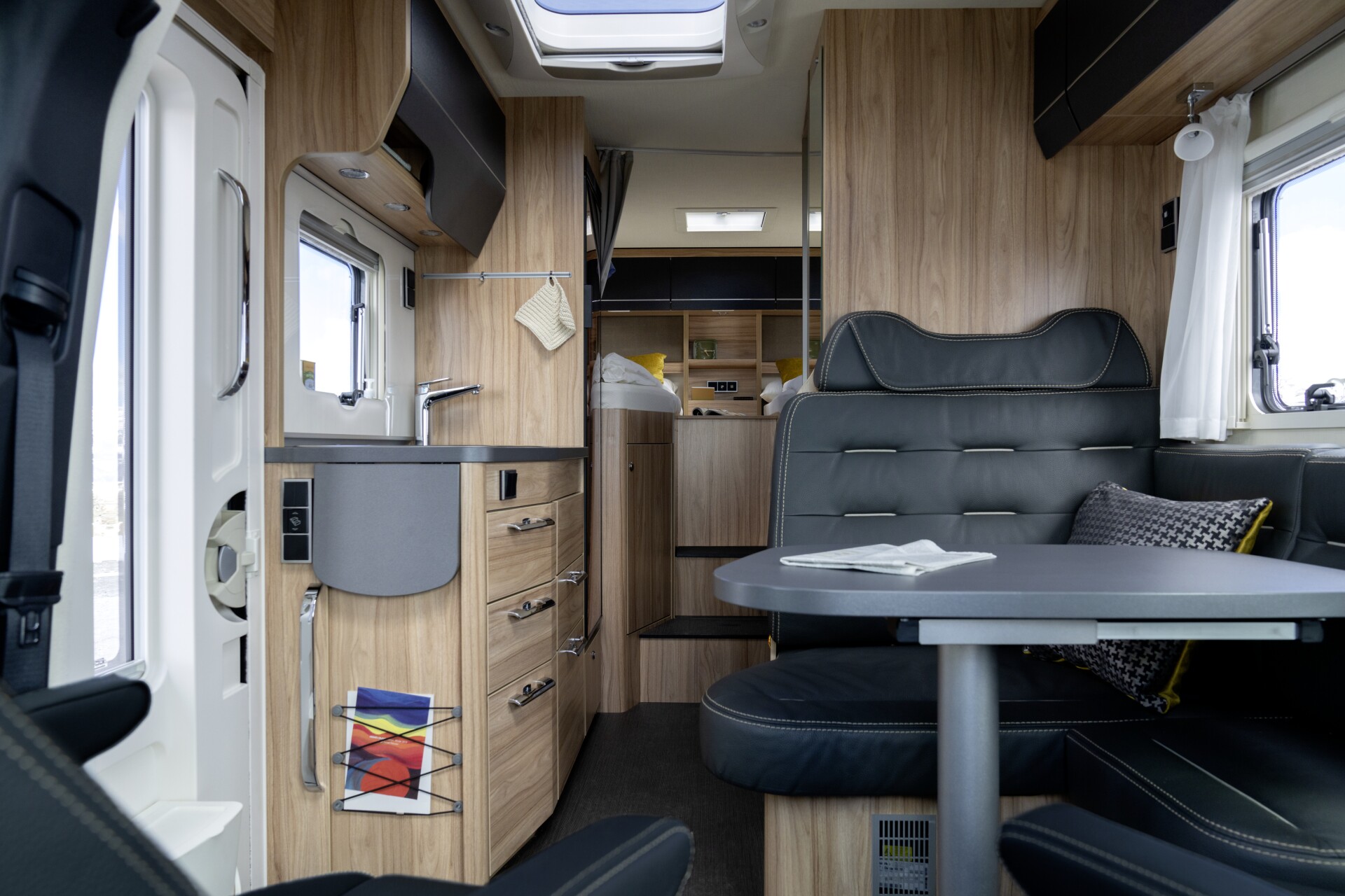 Hymer CrossOver 4x4 Camper Vans Escape The Grid For Up To 10 Days hymer-crossover-4x4-camper-vans-escape-the-grid-for-up-to-10-days