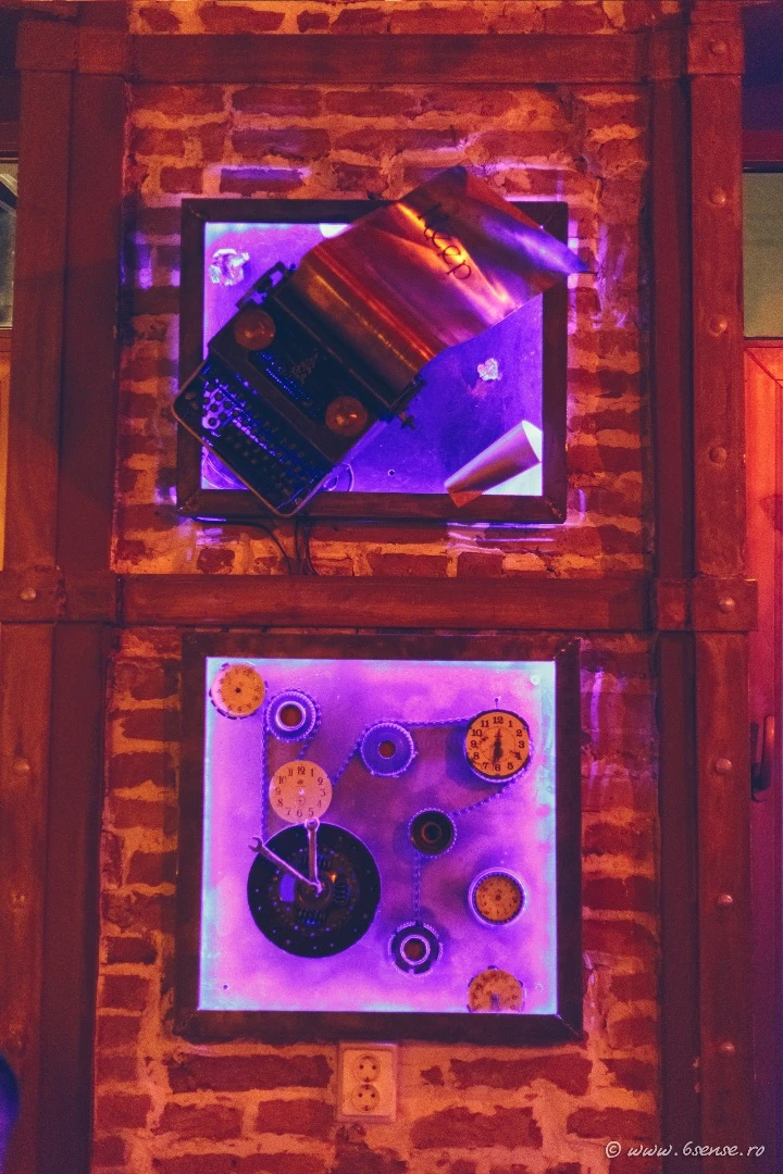 Close-up shot of the detailing at the Enigma Cafe