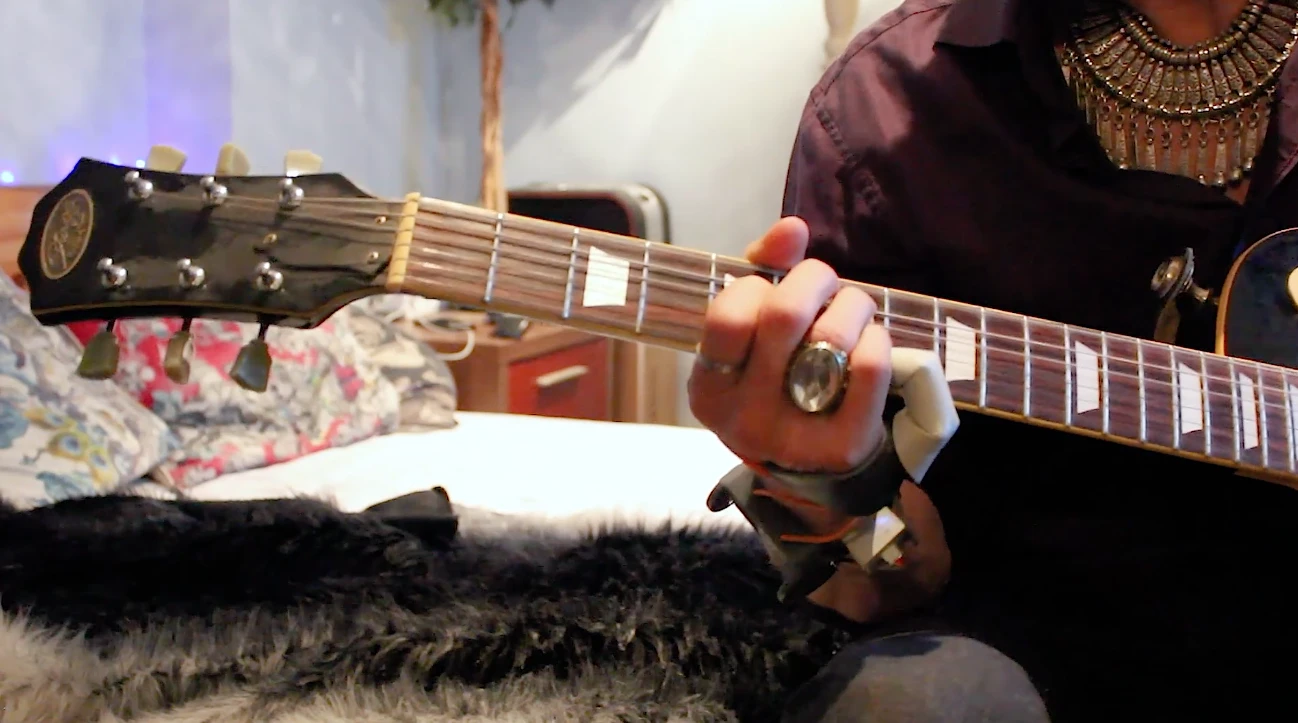 The Third Thumb offers some interesting guitar enhancement abilities