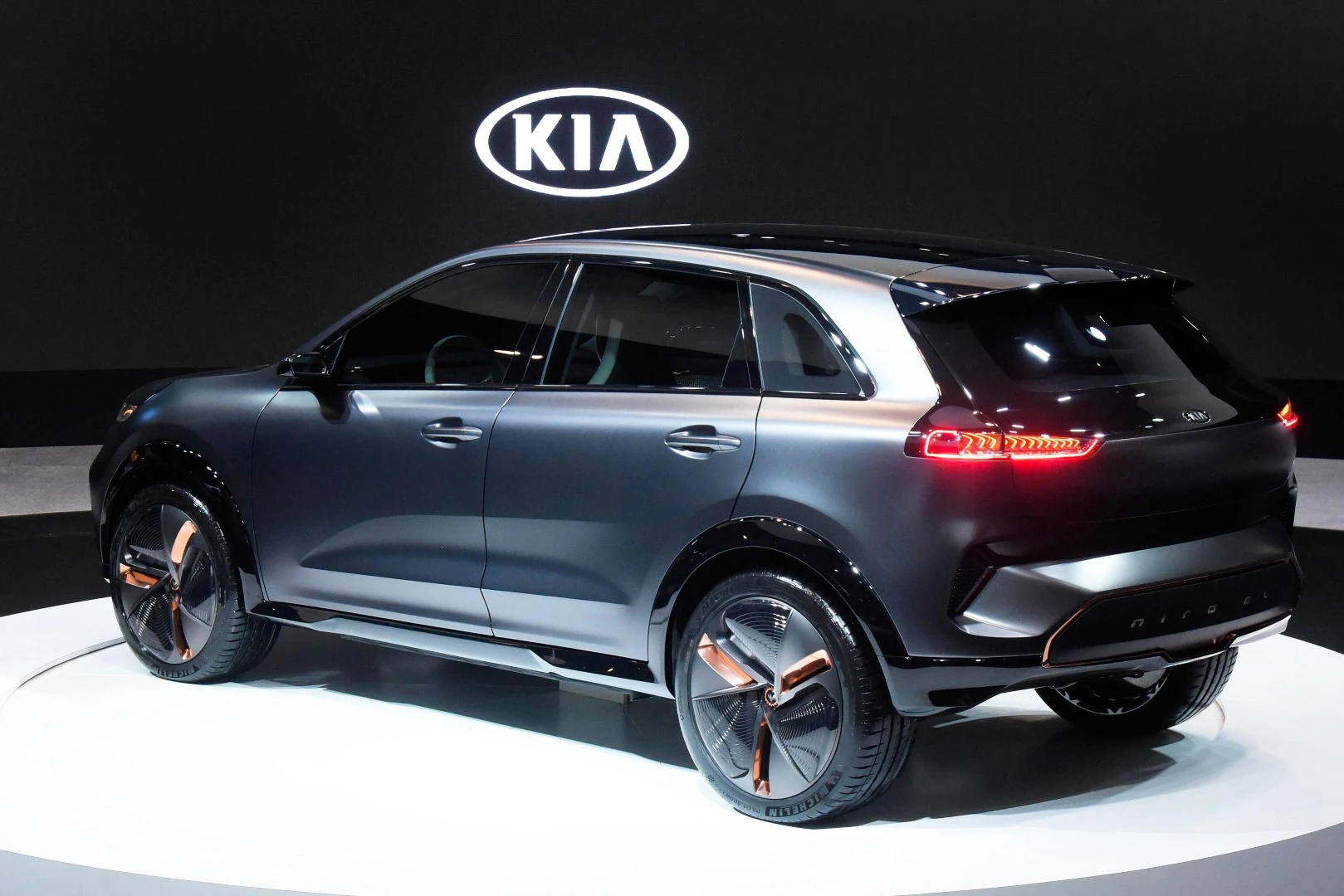 Kia refashions the Niro into the Niro EV concept