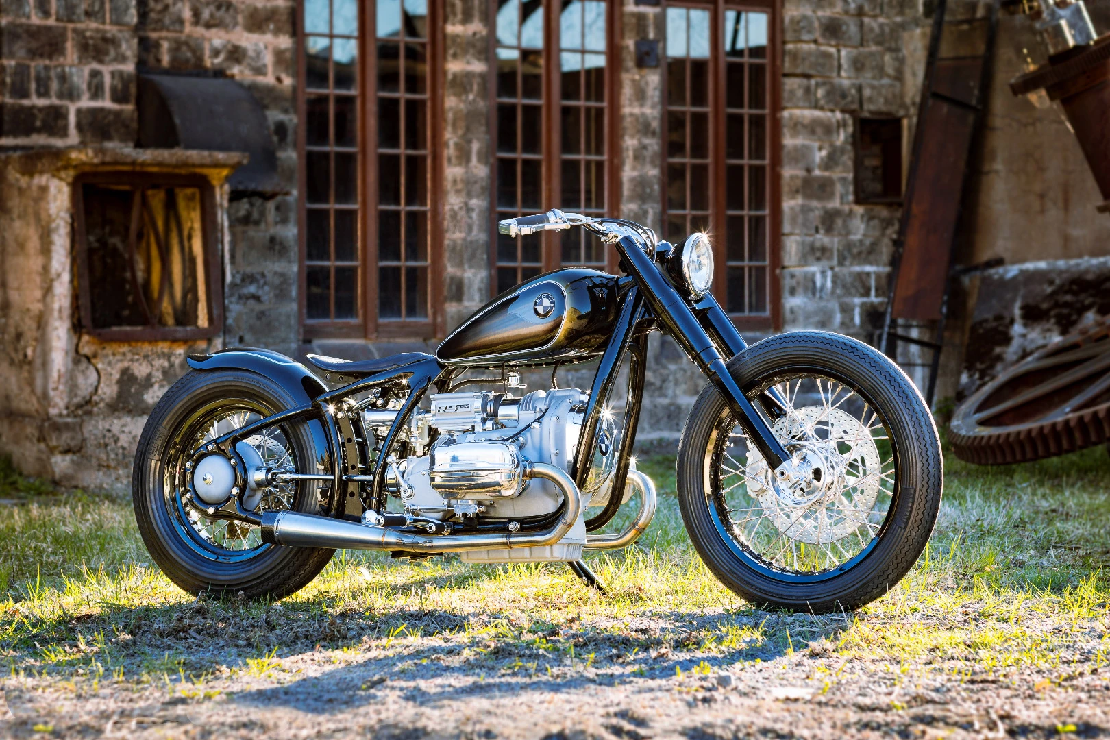 The R5 Hommage is a tribute to BMW's motorsport heritage