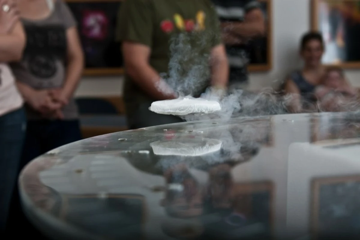 Recent demonstration of quantum levitation during the 2011 Association of Science- Technology Centers' annual conference (Image: Tel Aviv University)