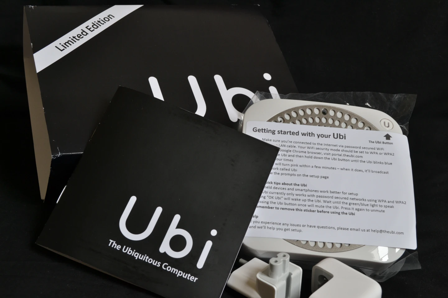 The Gizmag beta review unit came with power adapter and instruction manual