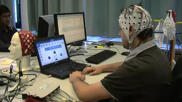 Scientists are creating a brain-computer interface that will allow users to control devices, without having to continuously concentrate on doing so (Image: EPFL)