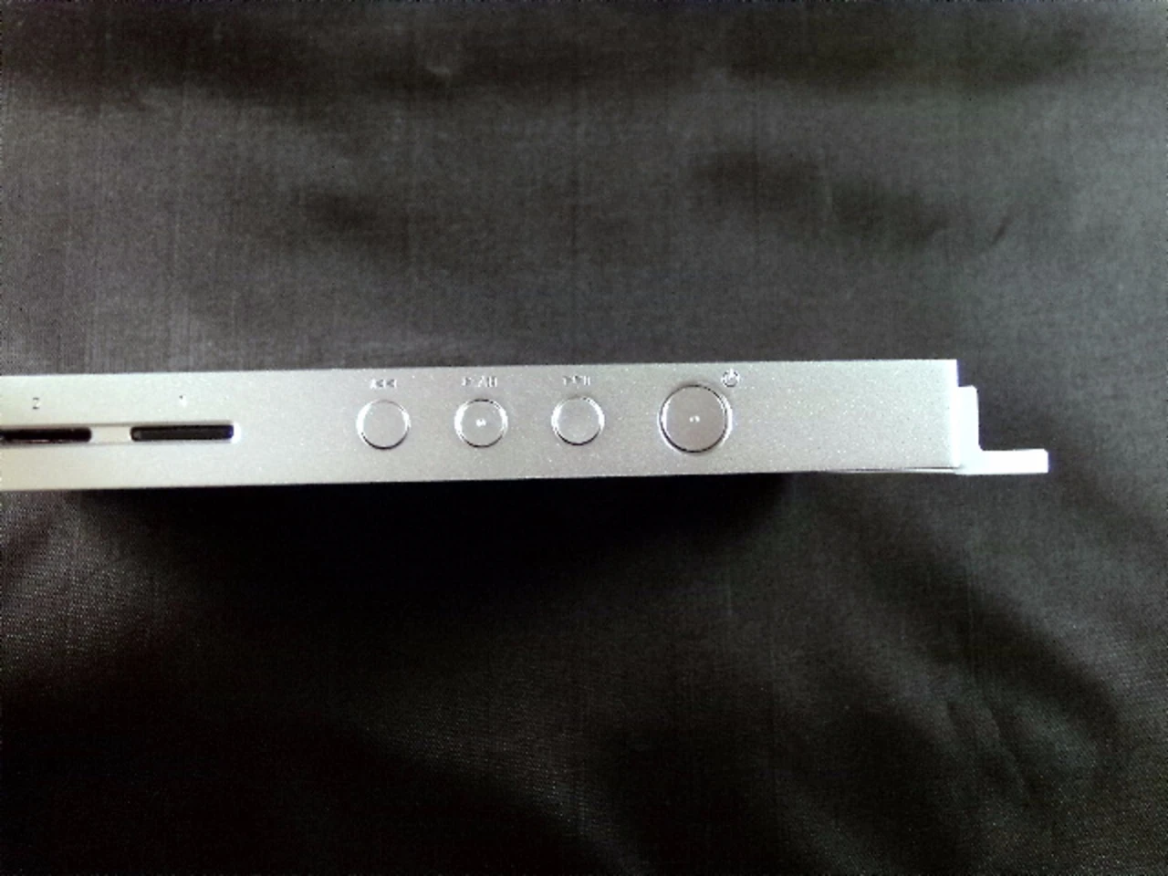 The Pioneer XDP-100R-S controls and SD ports