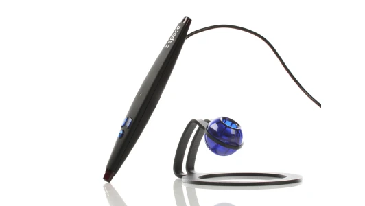 The display comes with a projector and a stylus that can be used to manipulate virtual objects (Image: Infinite Z)