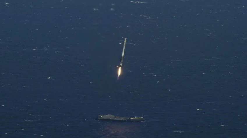 Falcon 9 makes its final approach