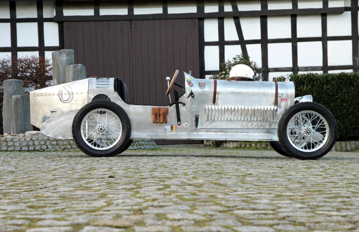This hand-made 1920s Bentley 4½-Liter Replica Children's Car is to be auctioned at Bonhams' Les Grandes Marques du Monde au Grand Palais auction sale on February 8, 2018 and is estimated to sell for between €5,000 and €7,000