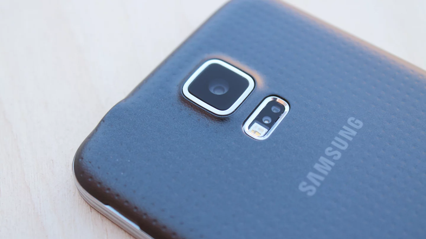 The Galaxy S5 has a 16 MP rear camera