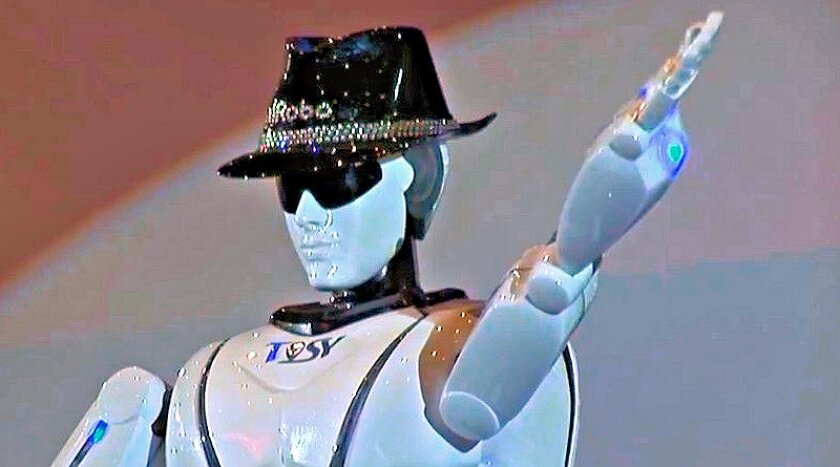 Some of mROBO's dance moves are styled after Michael Jackson