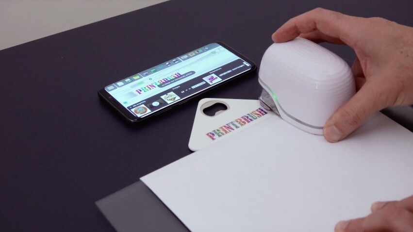 Handheld Inkjet Printer Applies Color Graphics To All Sorts Of