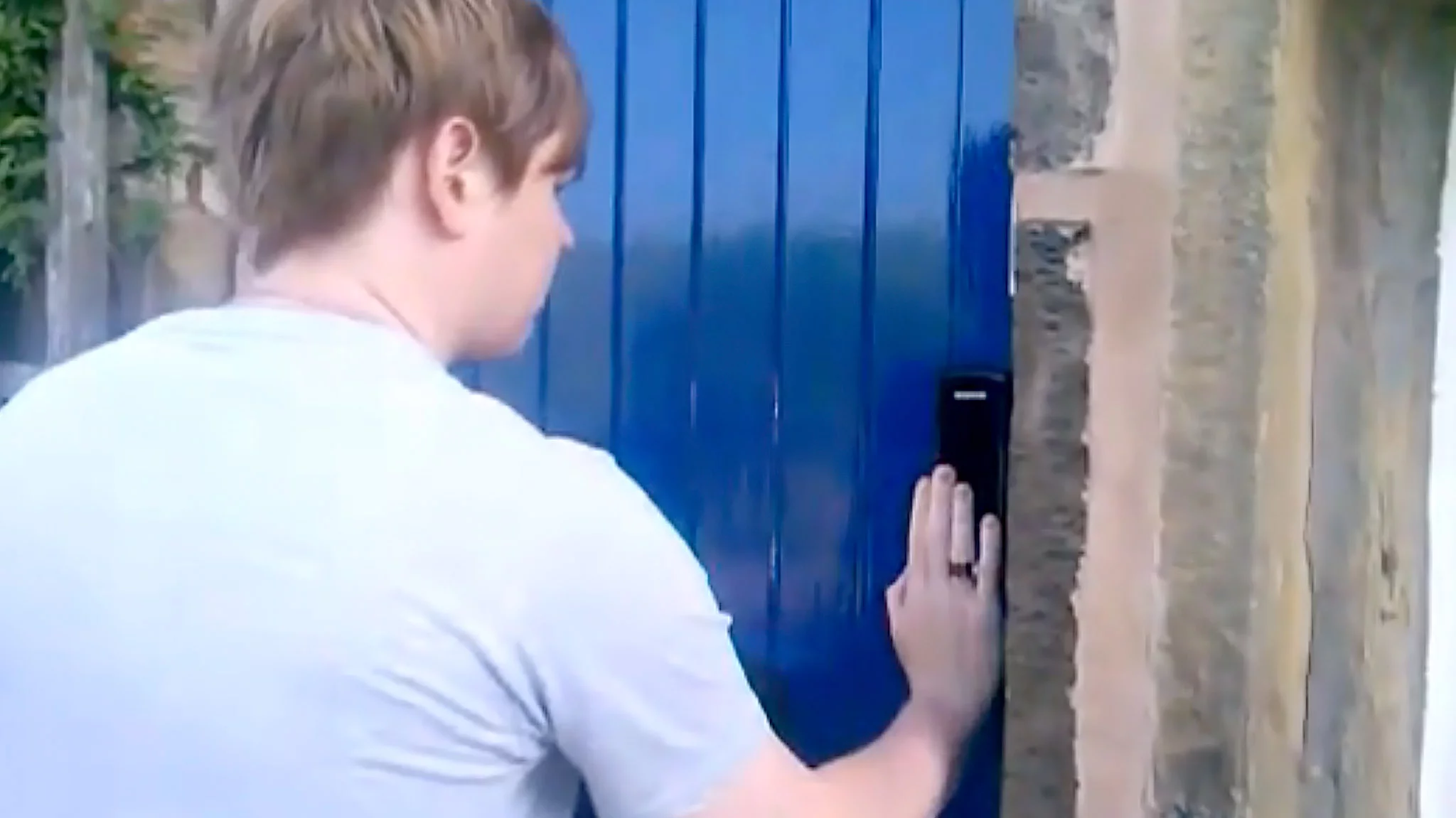NFC Ring creator John McLear unlocks his door using the NFC Ring