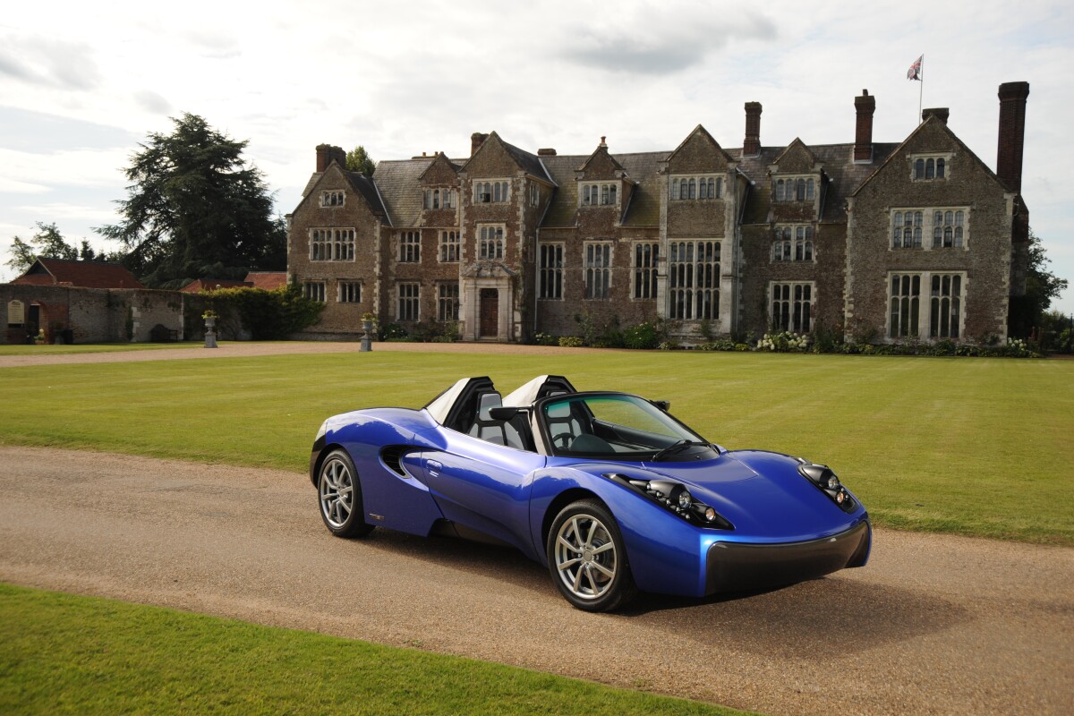 Gordon Murray designs an electric sportscar