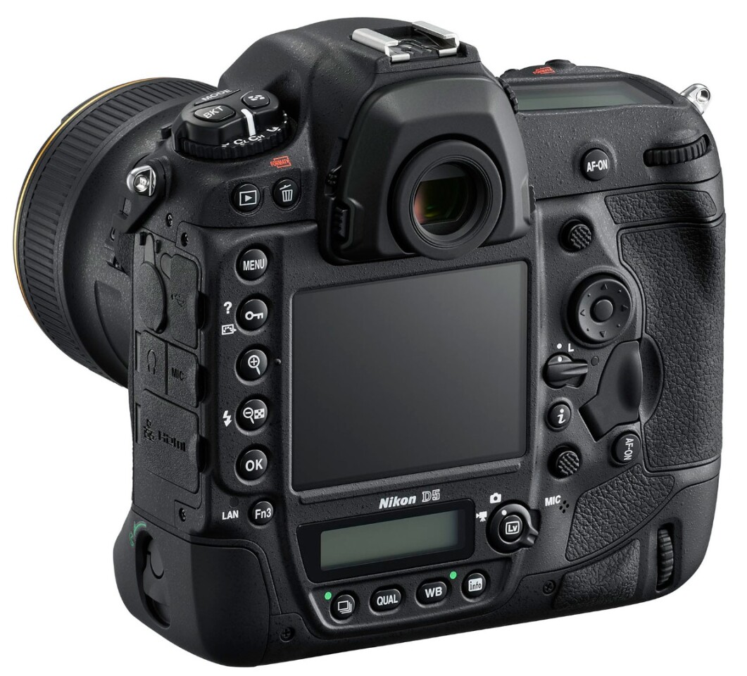 Nikon’s flagship D5 official and shoots 4K video