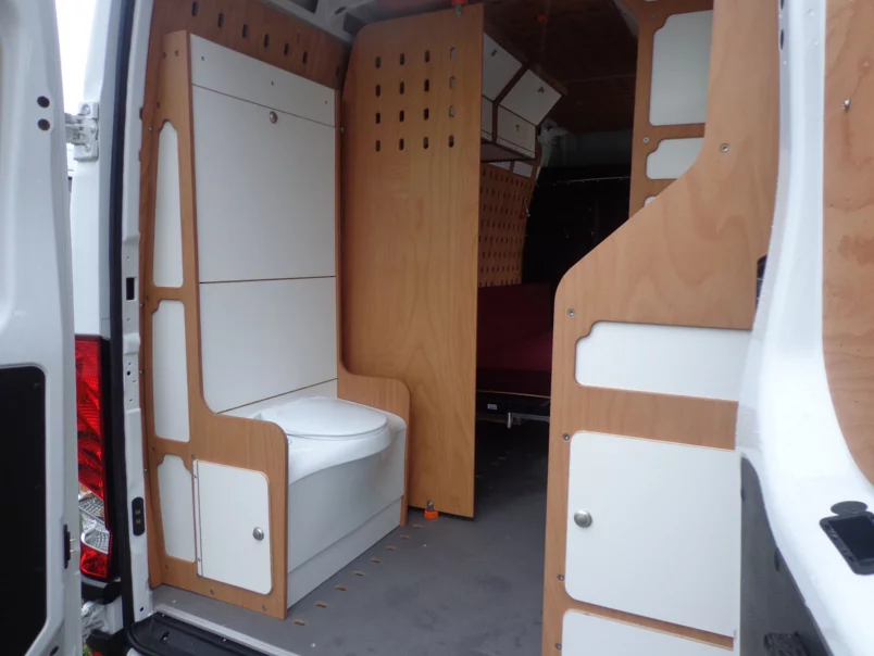 A look at the rear bath with toilet module