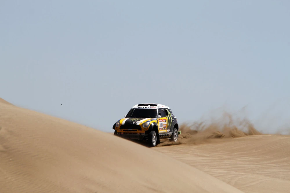 Roma in the second-placed MINI ALL4 Racing