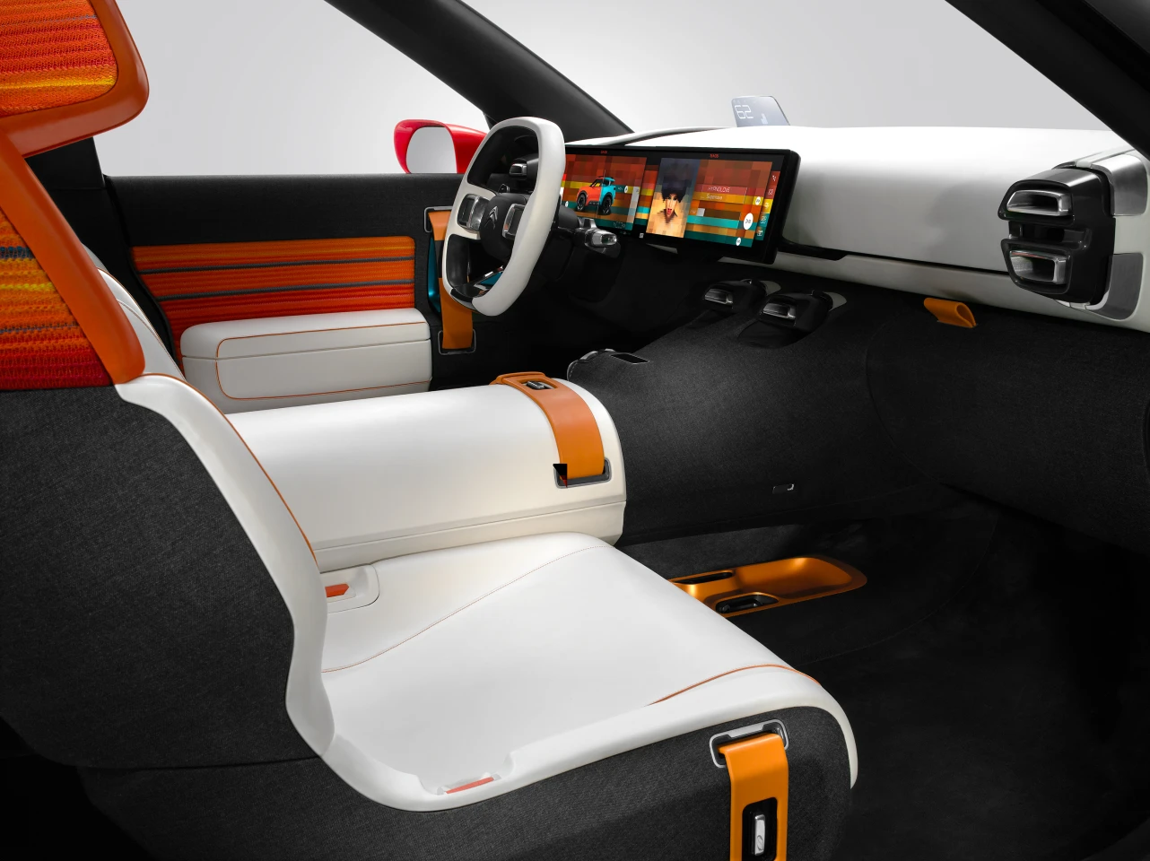 The two 12-in displays can function as a large single driver display unit