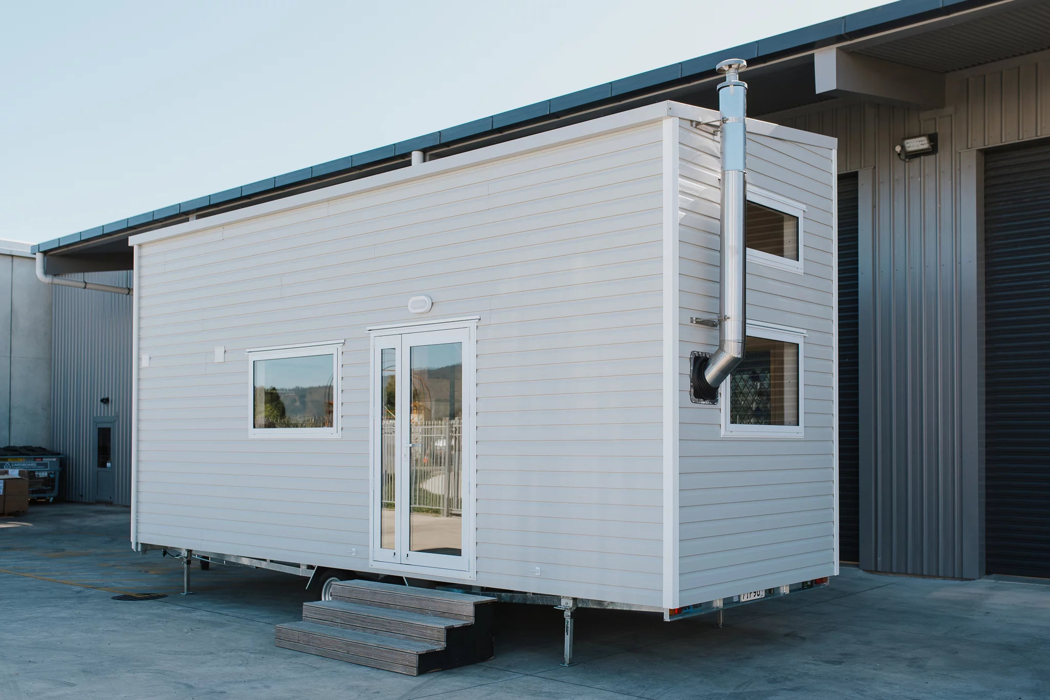 Build Tiny estimates that the Purple Palace would have cost between NZD 150,000-170,000 (US$104,000 - 11,8000) without the cost-saving measures, but says that it came in closer to NZD 115,000 ($80,000)