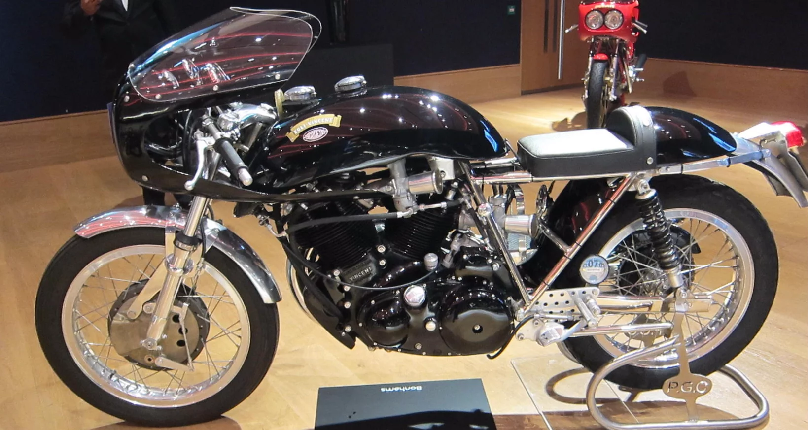 An Egli-Vincent built for Robert White in 2004 by the renowned Vincent specialist, Patrick Godet, Lot 582 sold for £55,200 ($71,919).