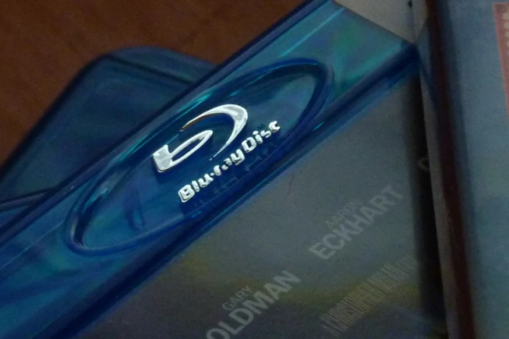 Existing Blu-ray discs will play in BDXL and IH-BD hardware, but BDXL and IH-BD discs will be incompatible with existing hardware (Image: smemon87 via Flickr)