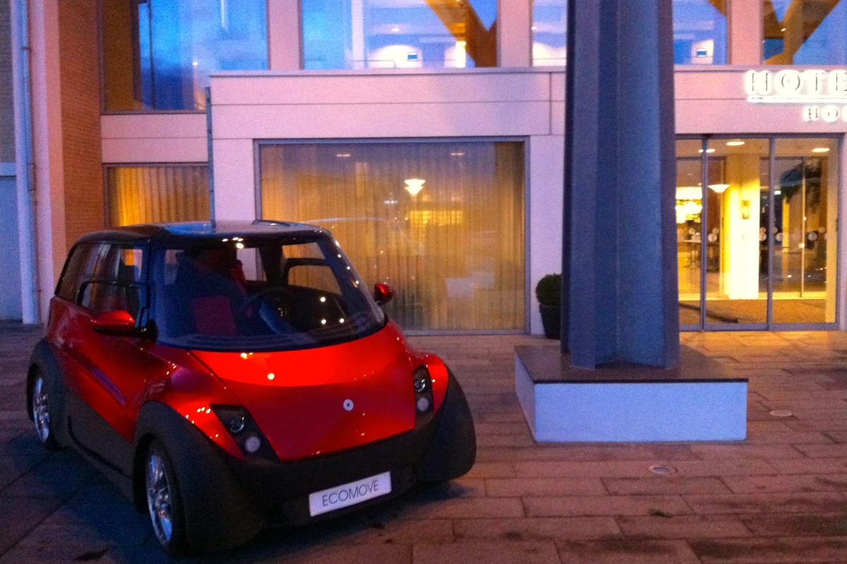 ECOmove has announced a delay in the production of its QBEAK electric car, which was scheduled for release this year