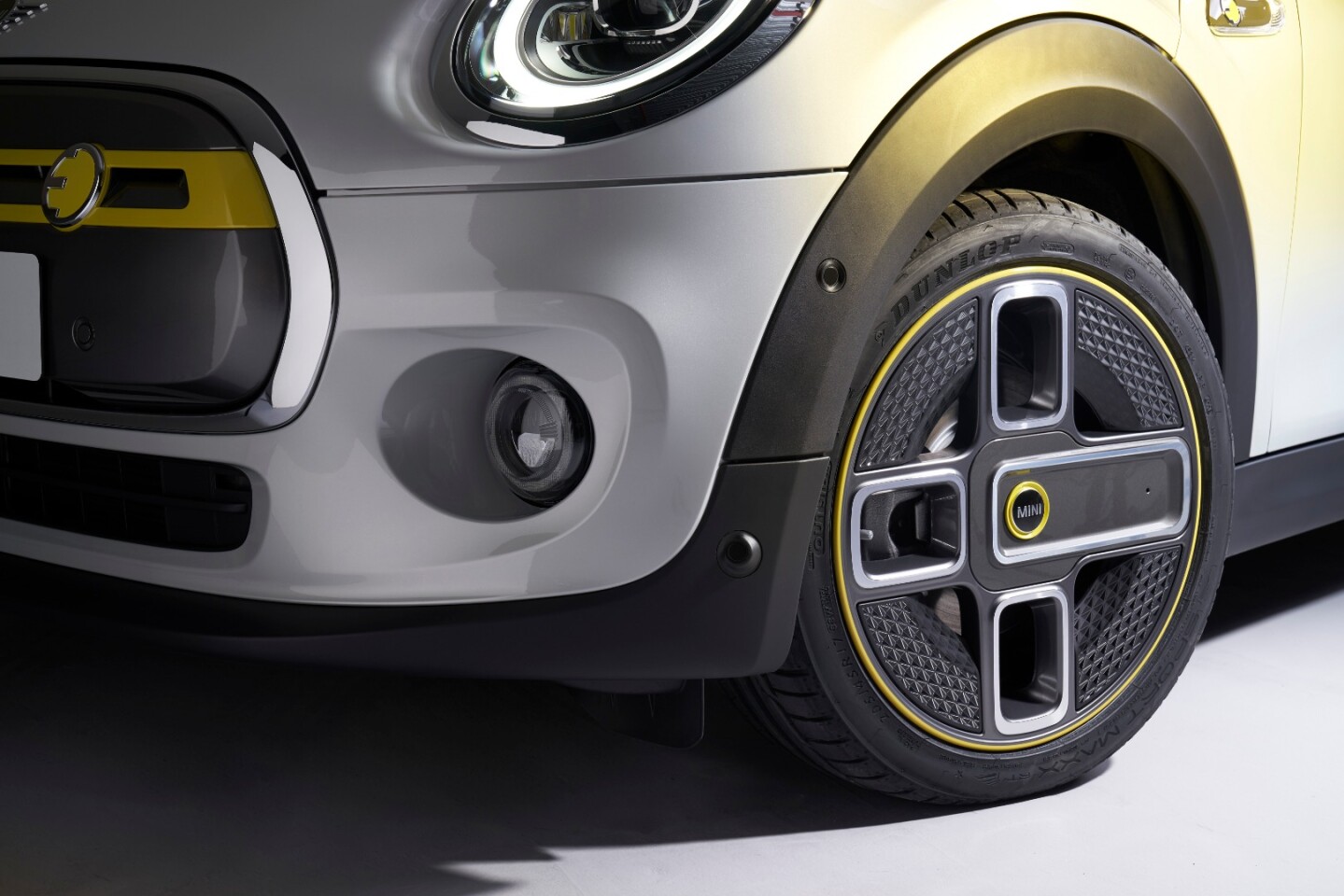 Those wheels are certainly eye-catching