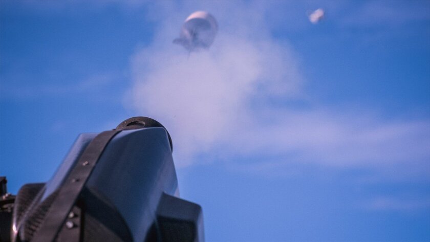 The user can take aim at the drone with the help of a so-called SmartScope
