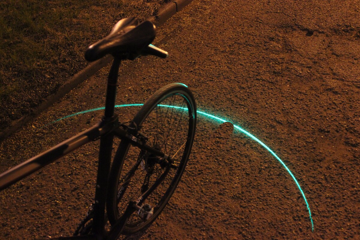 The Blinkers tail light's laser projects a sort of "safety zone" onto the road behind the bike
