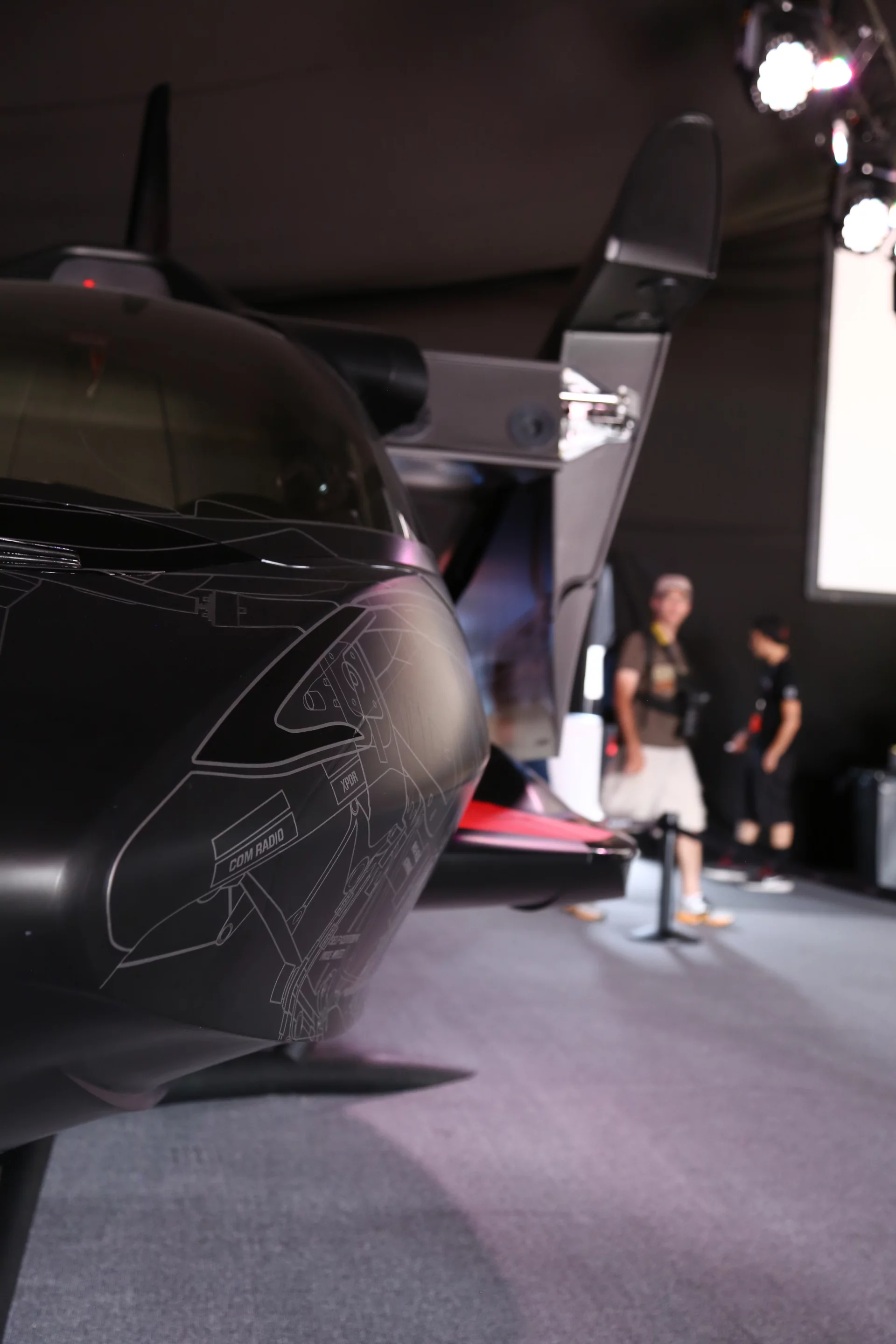 The ICON A5 showing wing rotation mechanism (Photo: Angus MacKenzie/Gizmag.com)