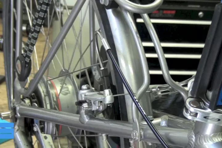 Slidepad uses the rear brake to activate the front brake