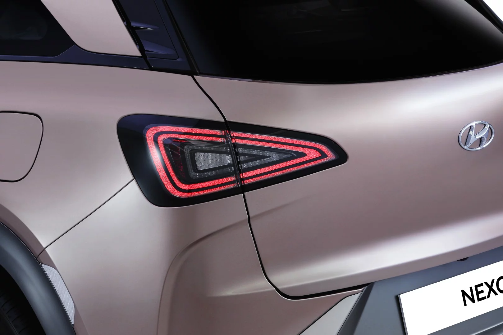 A subtle design touch is the identically-shaped tail lamps and head lamps, which gives it a sense of symmetry between the front and the rear