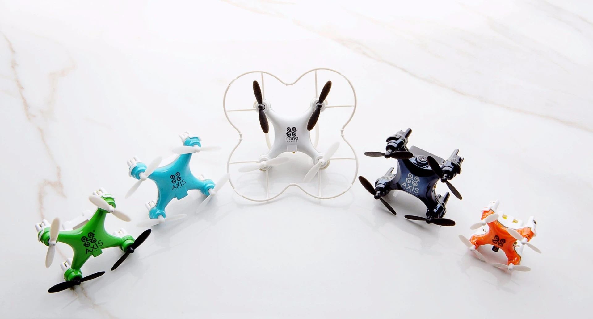 With a 20 minute charge time delivered through USB, the Vidius can fly for five to seven minutes at a time and up to 100 ft (30.5 m) away
