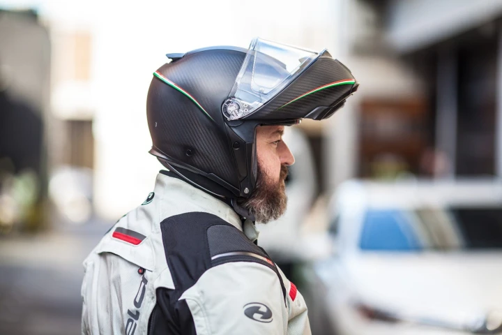 AGV SportModular: extreme comfort and lightness