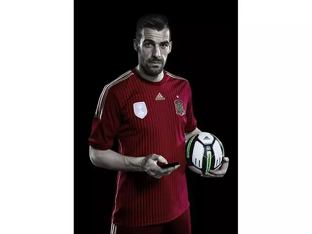 The Smart Ball is compatible with Bluetooth LE-capable iOS devices and comes with a charging base and wall plug