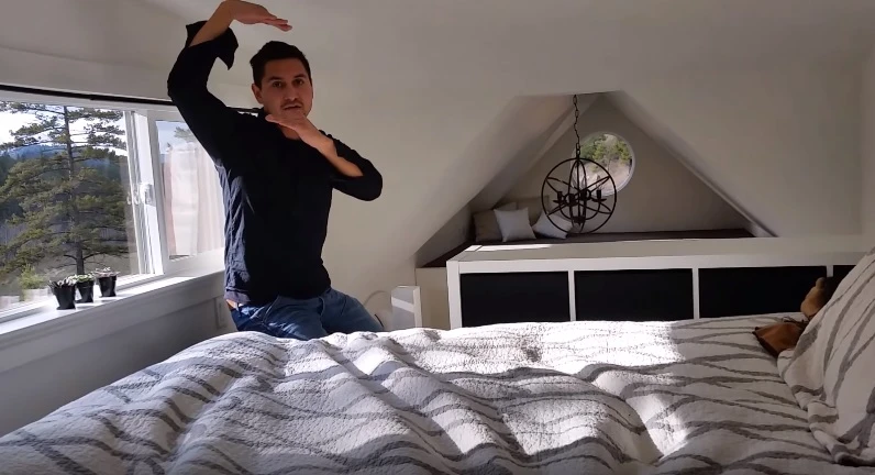 Robert illustrates just how much room there is to move