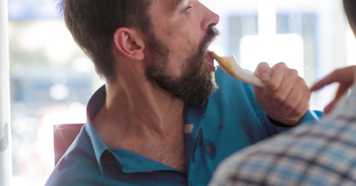 S'up rethinks the spoon for shaky hands