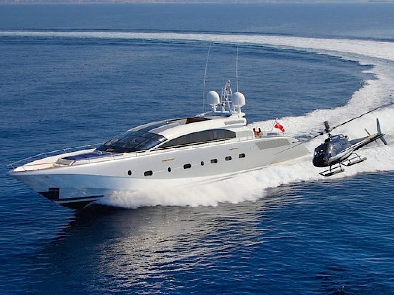 TWO DECK & OPEN SEMI-DISPLACEMENT OR PLANING MOTOR YACHTS winner M/Y Shooting Star
