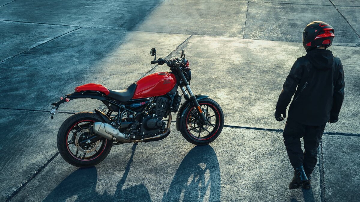 Guerrilla 450 Apex takes Royal Enfield's entry-level roadster a step further