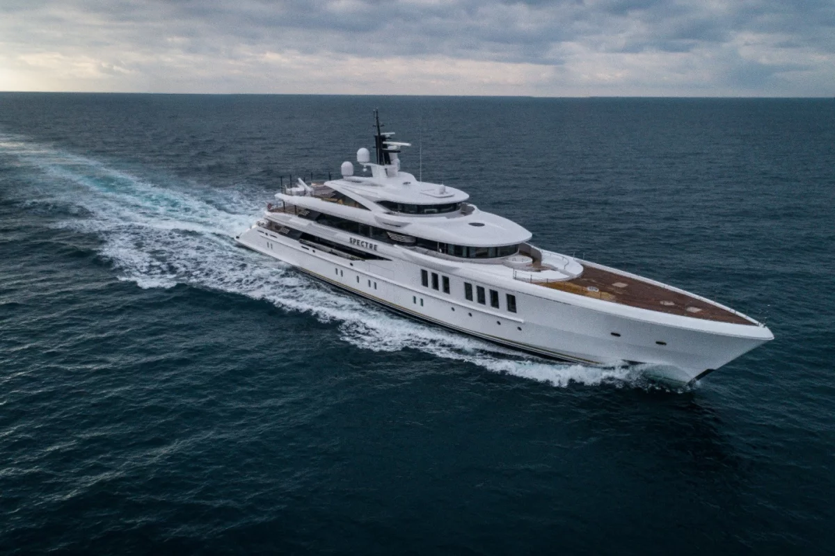 The M/Y "Spectre" combines inspirations from race cars of the 1950s and '60s with a state-of-the-art hull design