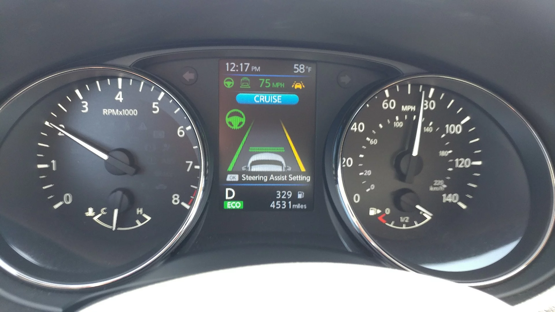 At standard freeway speeds, the 2018 Rogue's ProPilot Assist worked very well as a daily drive enhancement