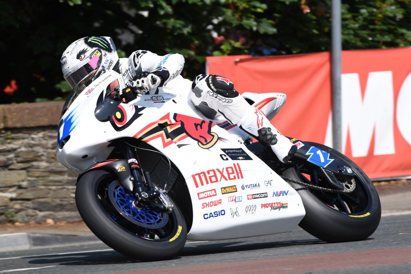John Mc Guinness was leading the 2016 SES TT Zero when his bike accidentally stalled after a jump