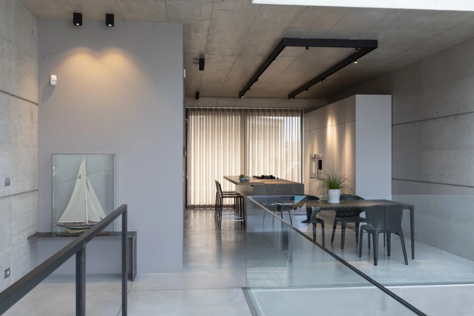 Casa B's kitchen/dining area